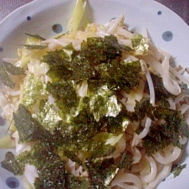 ネギ・もやし・キャベツ・海苔で焼きうどん☆